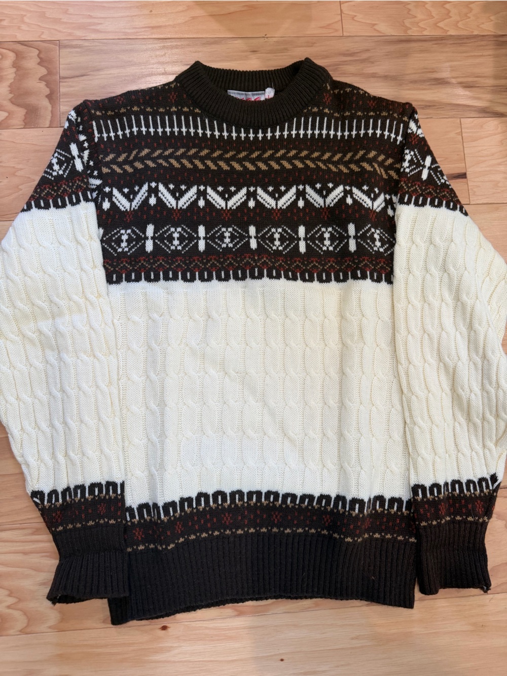 Vintage 1166 Collection size L Fair Isle Cable Knit Sweater Brown Cream